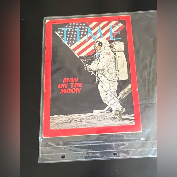 Time Magazine Man on The Moon - Picture 5 of 6